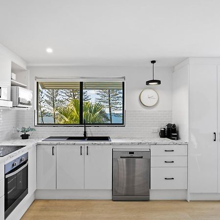 Beachside Views 2 Bedroom Apartment มูลูลาบา ภายนอก รูปภาพ