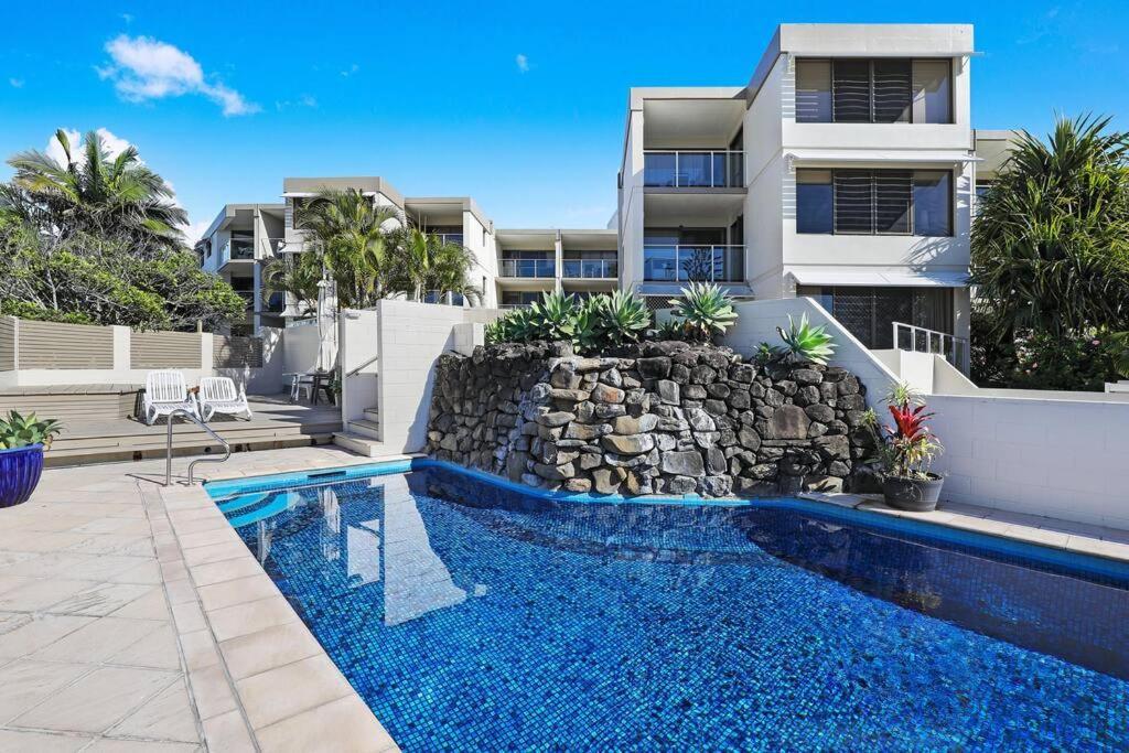 Beachside Views 2 Bedroom Apartment มูลูลาบา ภายนอก รูปภาพ