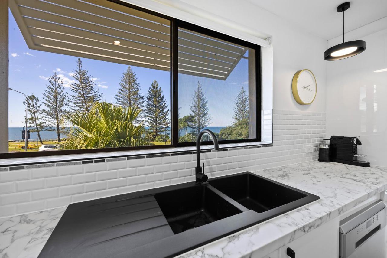 Beachside Views 2 Bedroom Apartment มูลูลาบา ภายนอก รูปภาพ